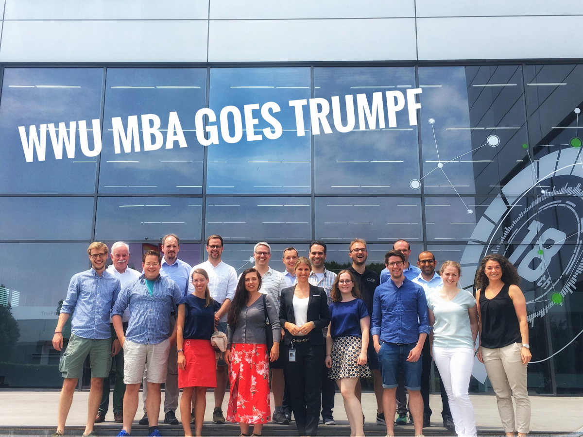 Die Studierenden des CUR Executive MBA bei Trumpf Lasertechnik China